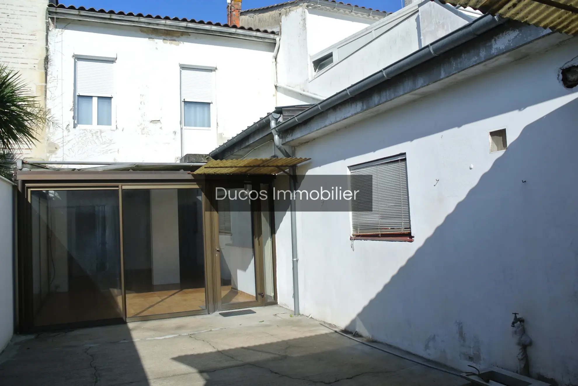 À vendre : Maison de ville avec cour à Marmande 