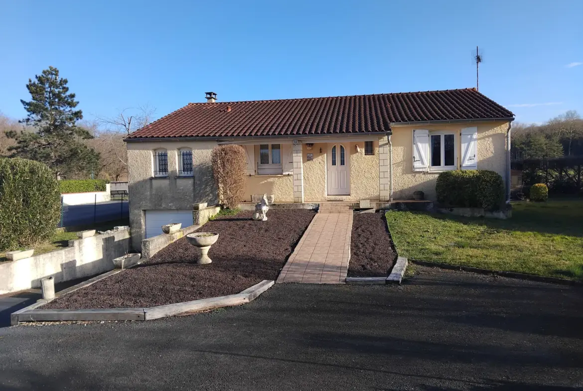 Maison de plain-pied à vendre à Lagarrigue pour 194000 EUR 