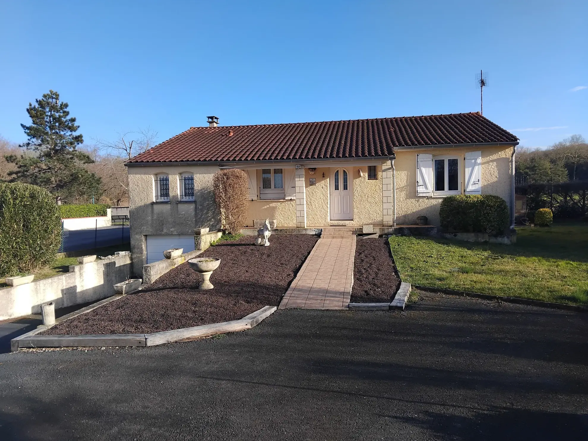 Maison de plain-pied à vendre à Lagarrigue pour 194000 EUR 