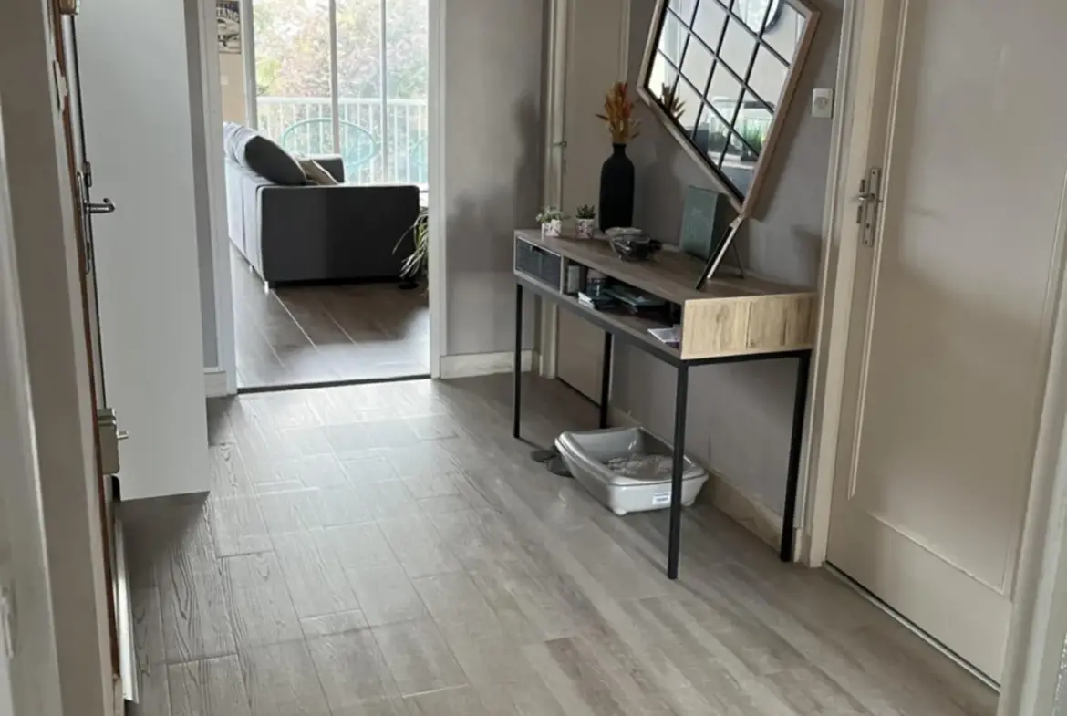 Appartement T2 à Niort, secteur gare, vue dégagée 