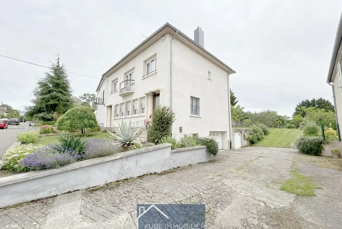 À vendre : Maison 6 pièces de 145 m² à Delme 