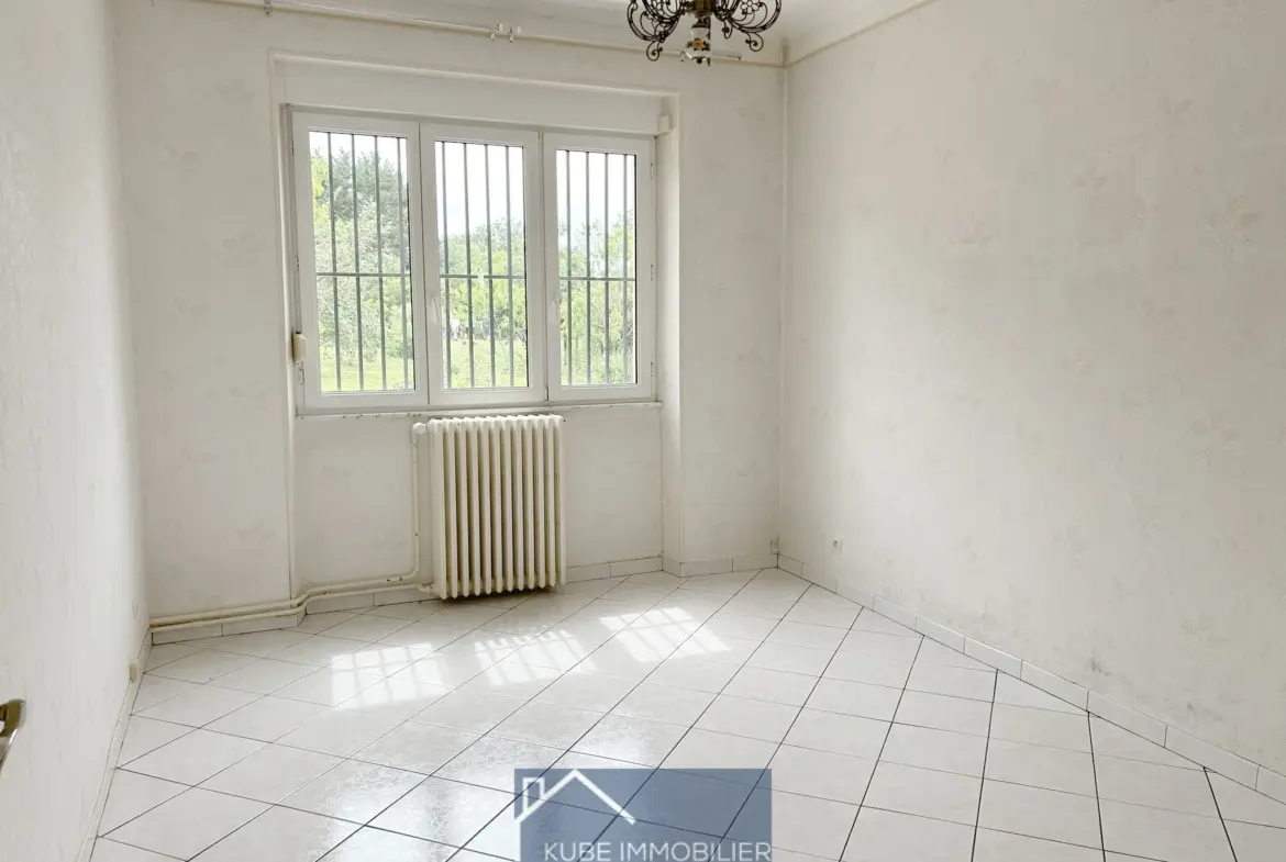 À vendre : Maison 6 pièces de 145 m² à Delme 