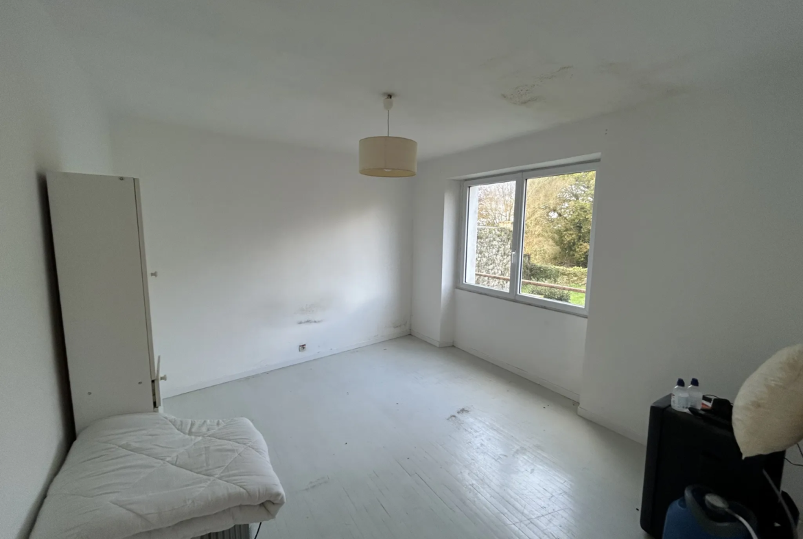 Maison de Bourg à Bieuzy - 89 m², 4 chambres, située dans un environnement calme 