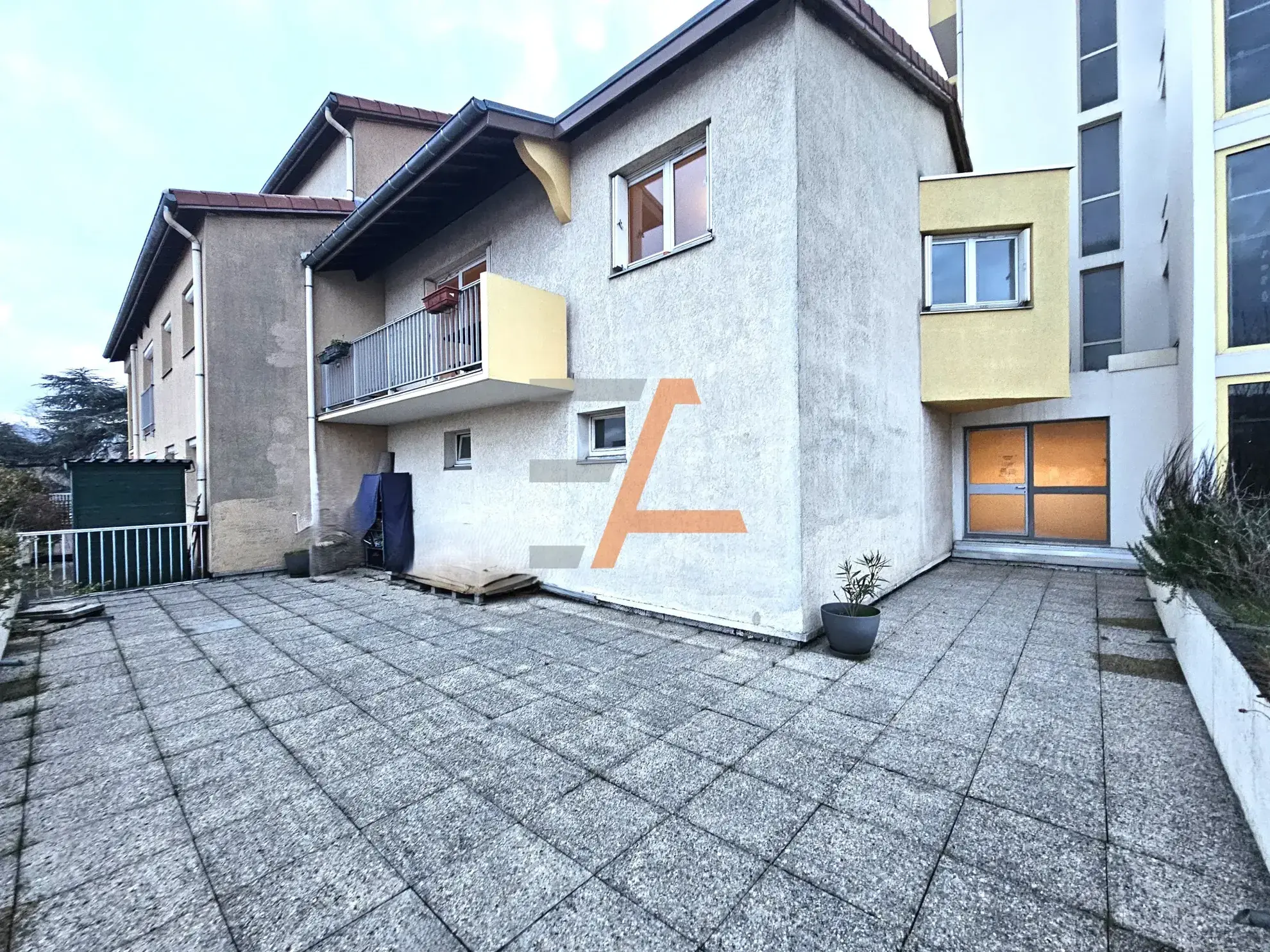 À vendre : Appartement F4 de 84 m2 à Saint Etienne 