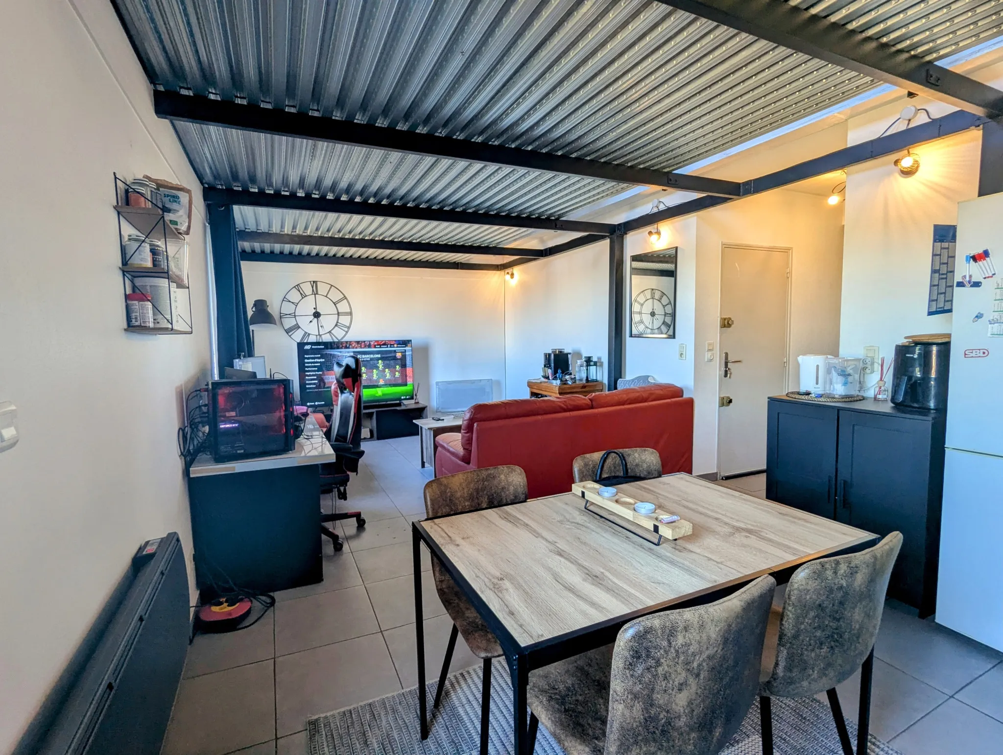 Appartement 3 pièces avec mezzanine et vue dégagée à Narbonne 