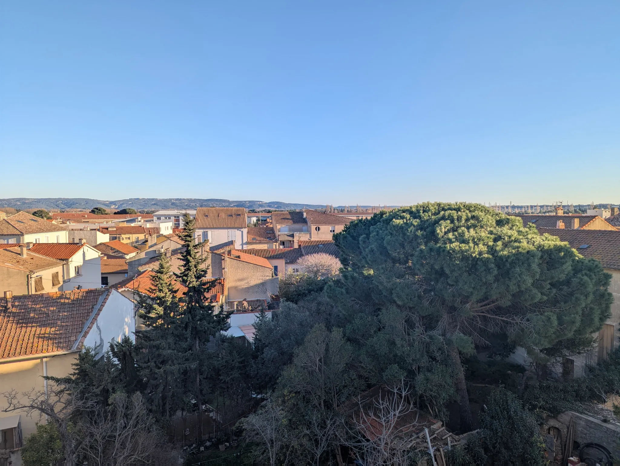 Appartement 3 pièces avec mezzanine et vue dégagée à Narbonne 