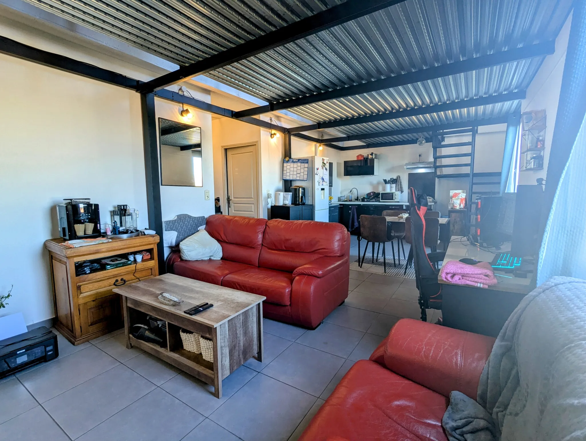 Appartement 3 pièces avec mezzanine et vue dégagée à Narbonne 