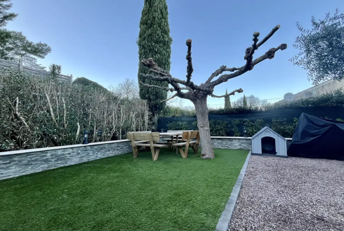 Maison avec jardin privatif à Vidauban - Résidence sécurisée avec piscine 