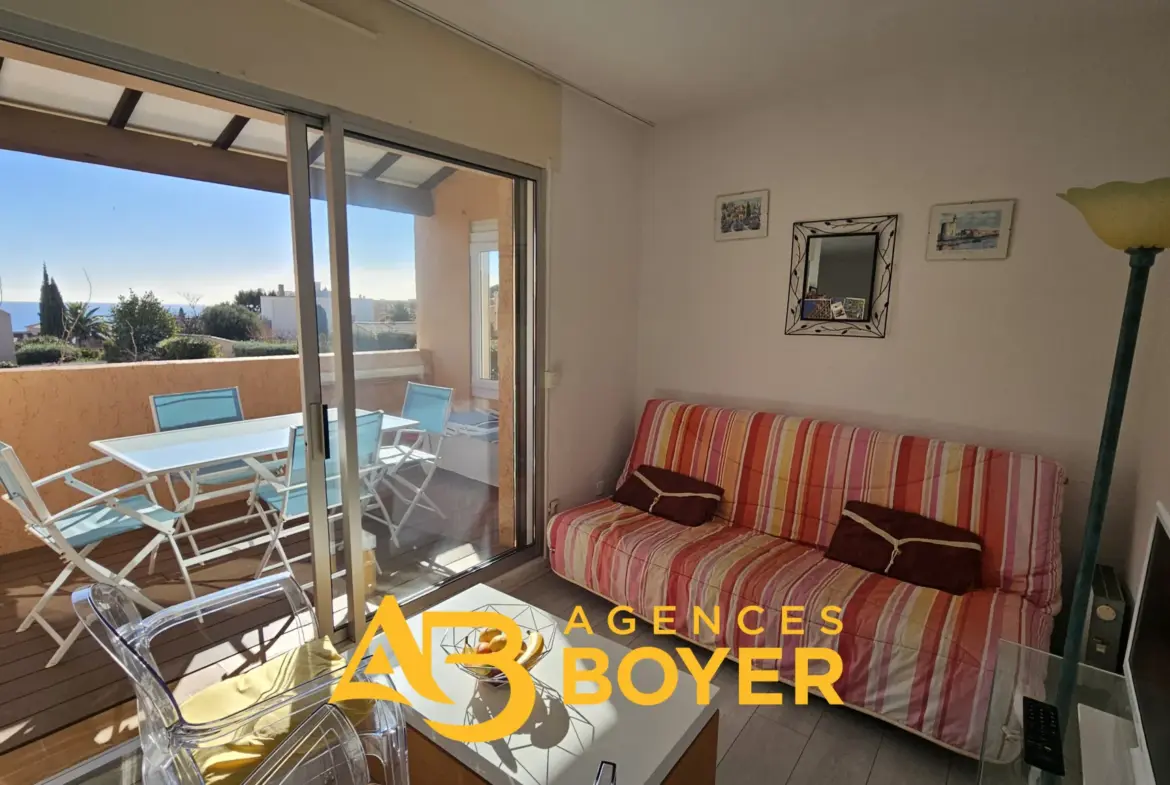 T3 à Bandol avec vue mer et piscine - 298 500 € 