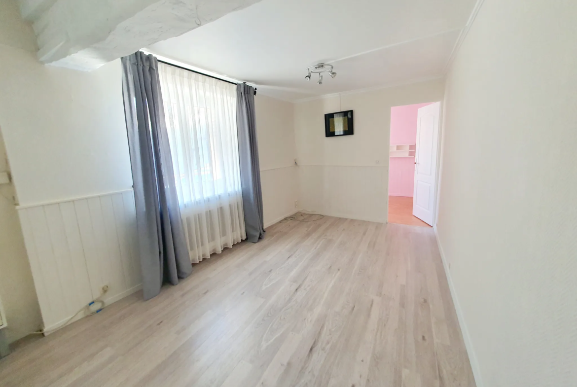 À vendre : Appartement 2/3 pièces au centre-ville de Boissy-St-Léger 