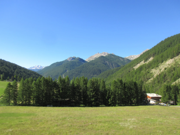 Appartement de Type 2 à Vendre à Arvieux avec Vue Montagnes