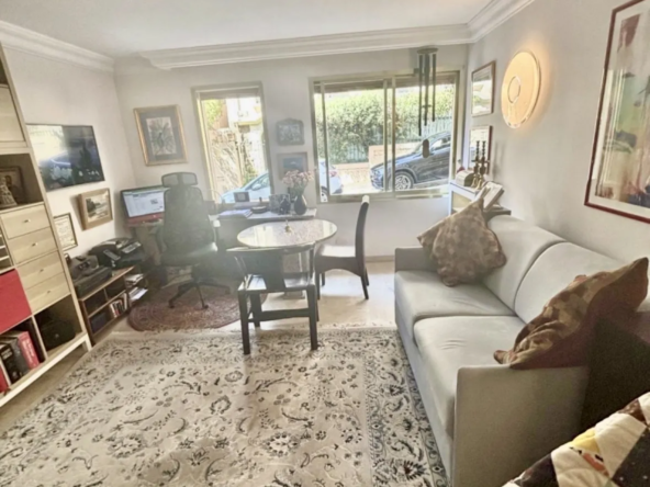 Appartement T2/T3 à Cannes Central avec balcon, 211 999 €