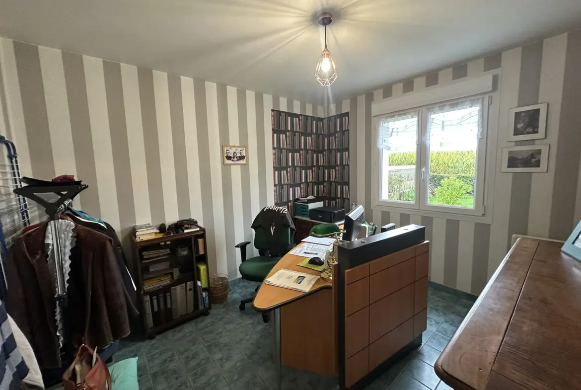 À vendre : Maison Néo-bretonne au centre de Noyal-Pontivy 