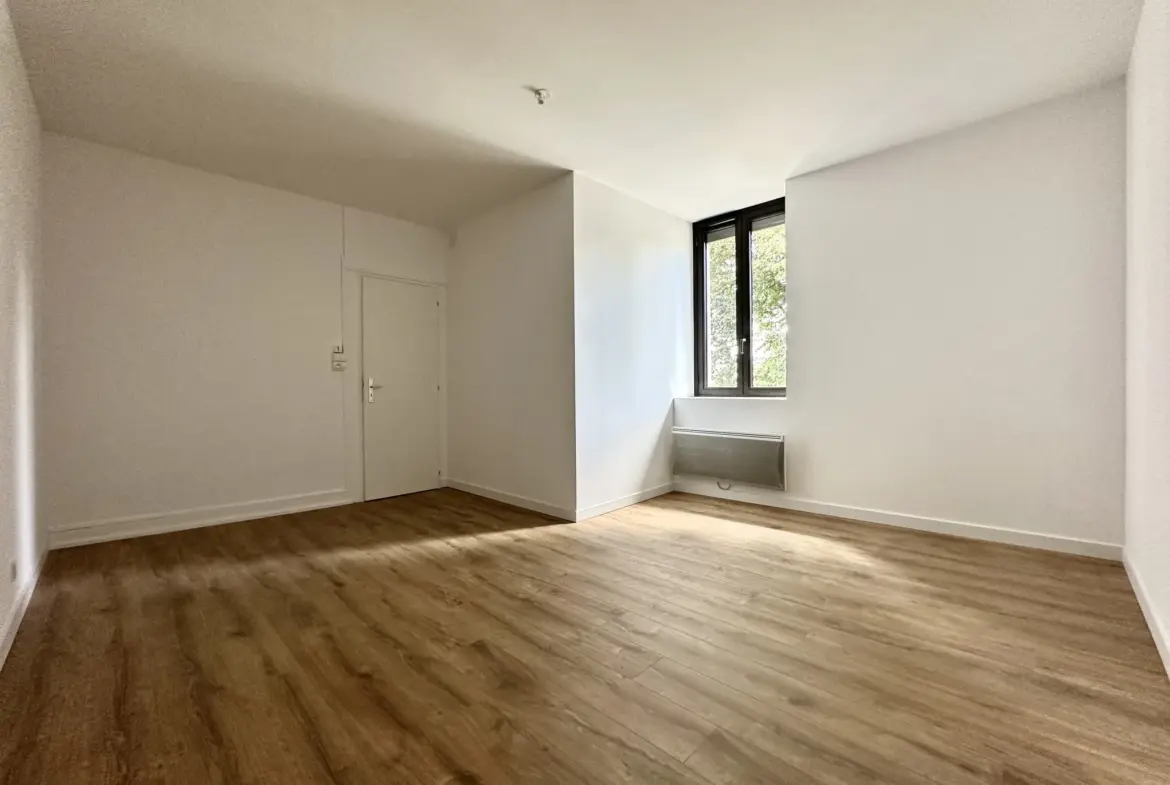 À vendre - Maison 5 pièces de 112 m² à Verneuil sur Vienne 