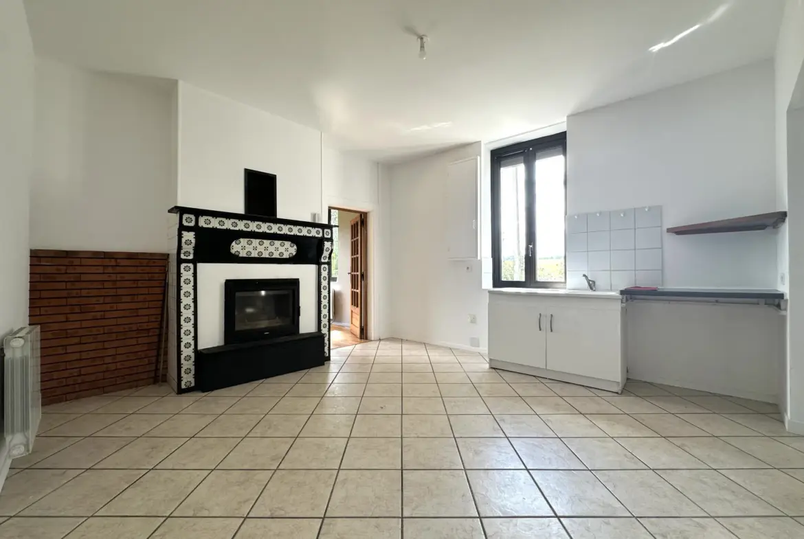 À vendre - Maison 5 pièces de 112 m² à Verneuil sur Vienne 