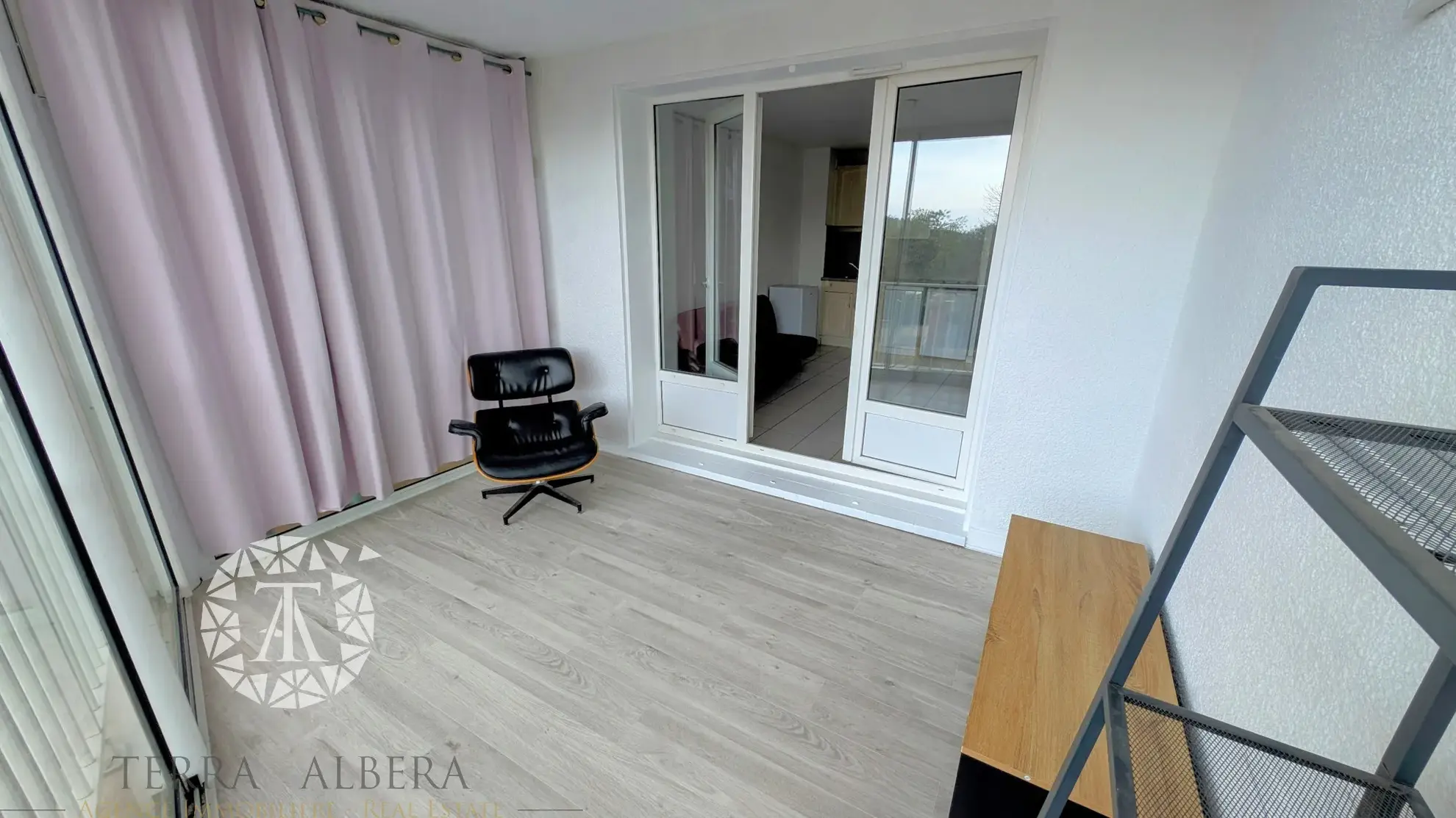 À vendre : Appartement lumineux à Port-Vendres proche du port 