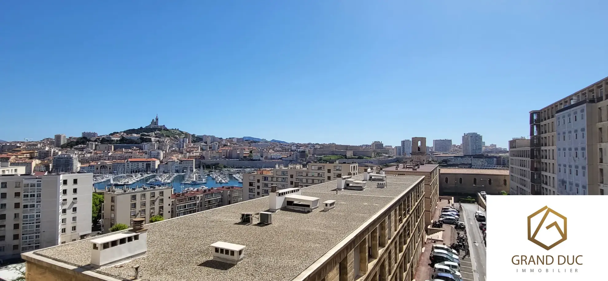 Appartement lumineux avec vue mer au Vieux Port de Marseille 