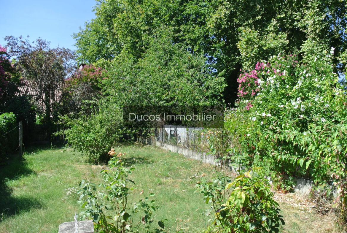 Local commercial à Fourques sur Garonne - 57 m² avec jardin 