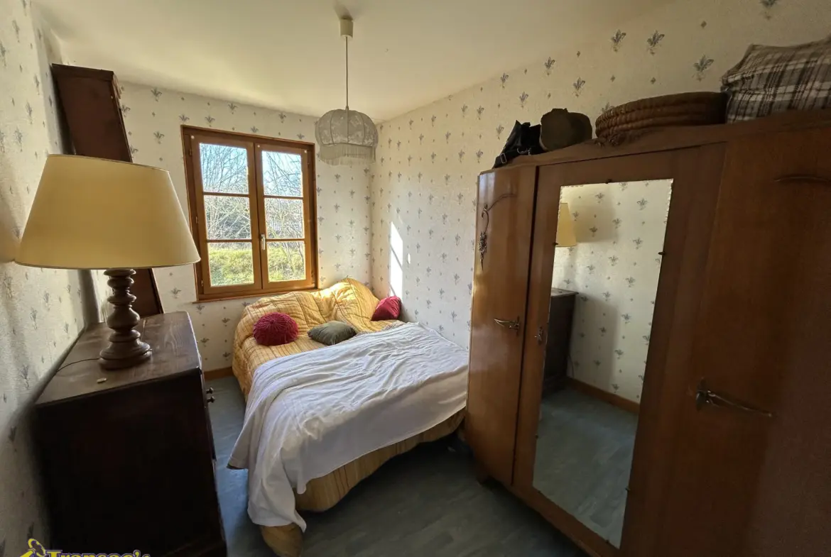 Maison 3 pièces à Puy-Guillaume - 53 m² avec terrain de 300 m² 