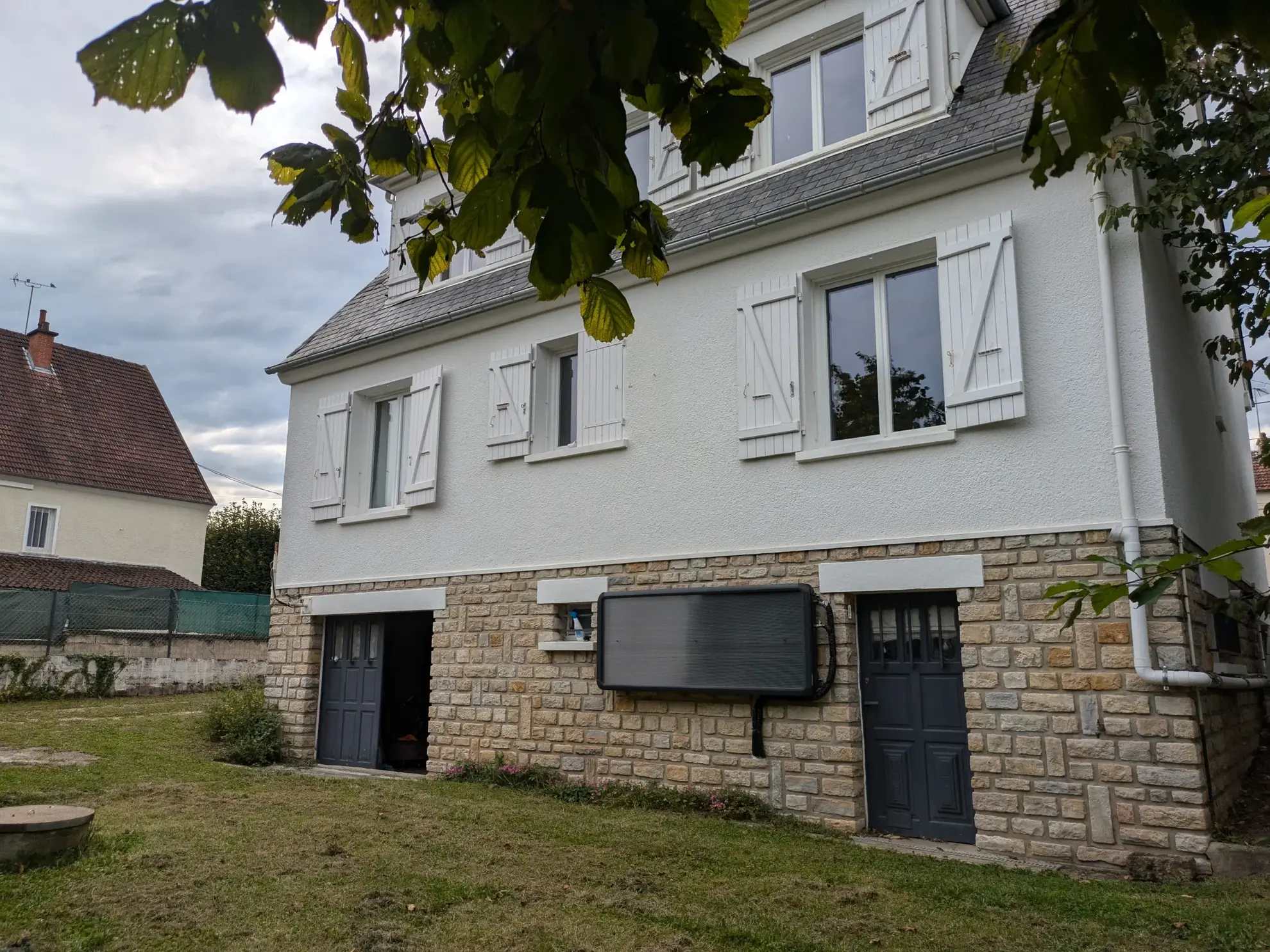 Maison Indépendante à Nevers - Proche Commodités 