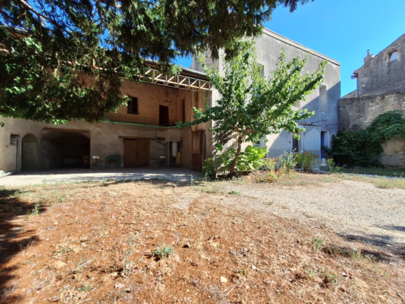 Ancienne magnaneraie à rénover à St Hippolyte de Montaigu - 350 m² de potentiel