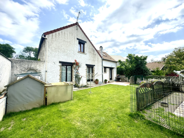 Maison à vendre à Issou - 120 m² avec jardin