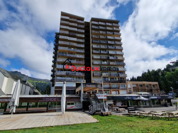 Studio en Dernier Étage à Le Lioran avec Vue sur les Pistes