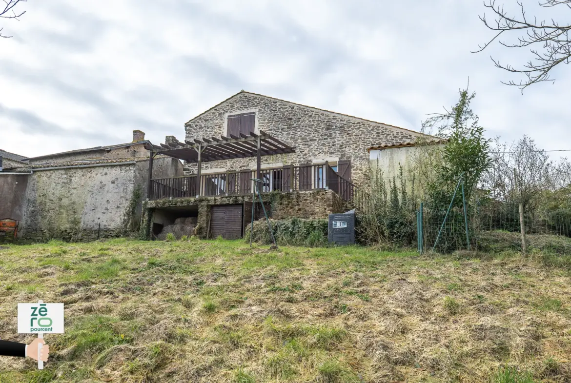 Grange rénovée à Beaulieu-sous-la-Roche - 274 900 € 