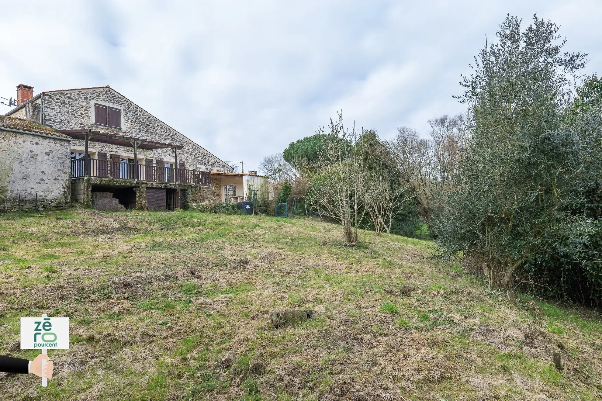 Grange rénovée à Beaulieu-sous-la-Roche - 274 900 € 