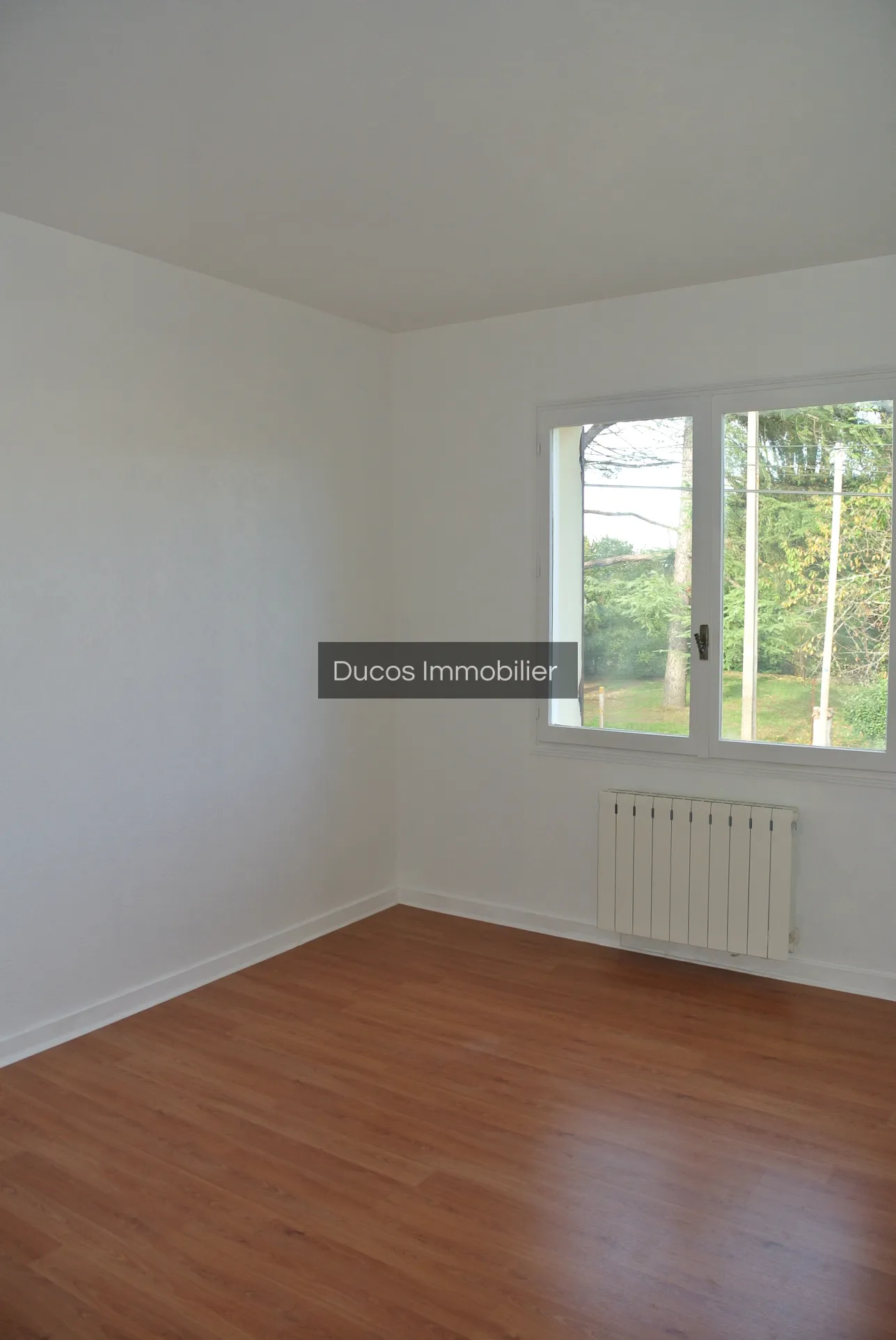 À vendre : Maison de 188 m² avec piscine à Beaupuy, vue sur Marmande 