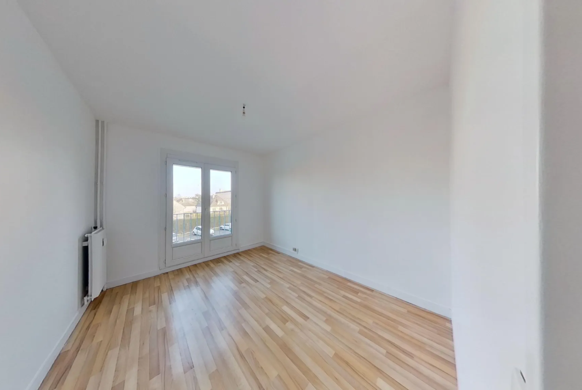 Appartement 2 pièces à vendre à Caen Maladrerie avec balcon et cave 