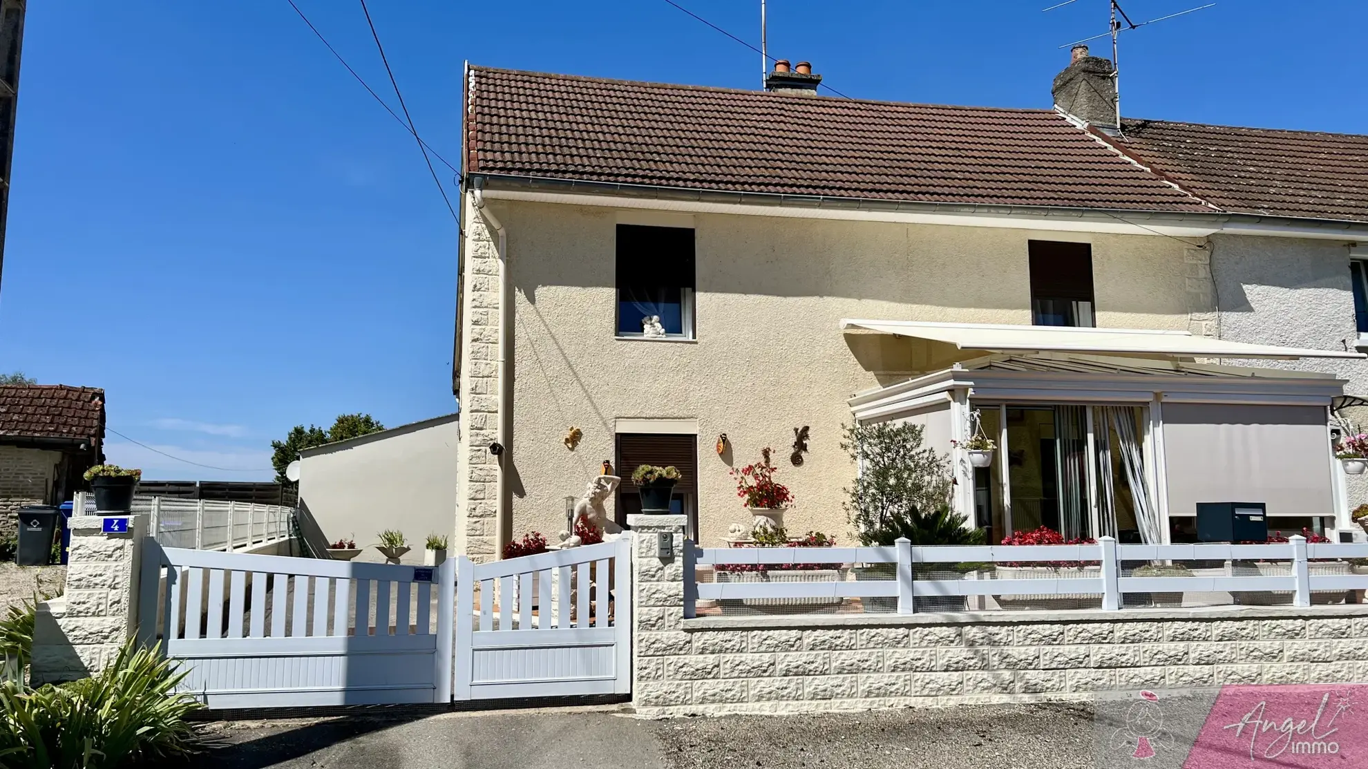 Maison mitoyenne chaleureuse à La Vieille Loye 