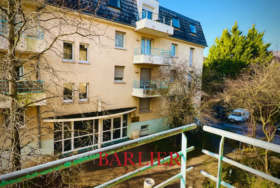 Appartement 4 pièces lumineux à Erstein avec balcons et garage 