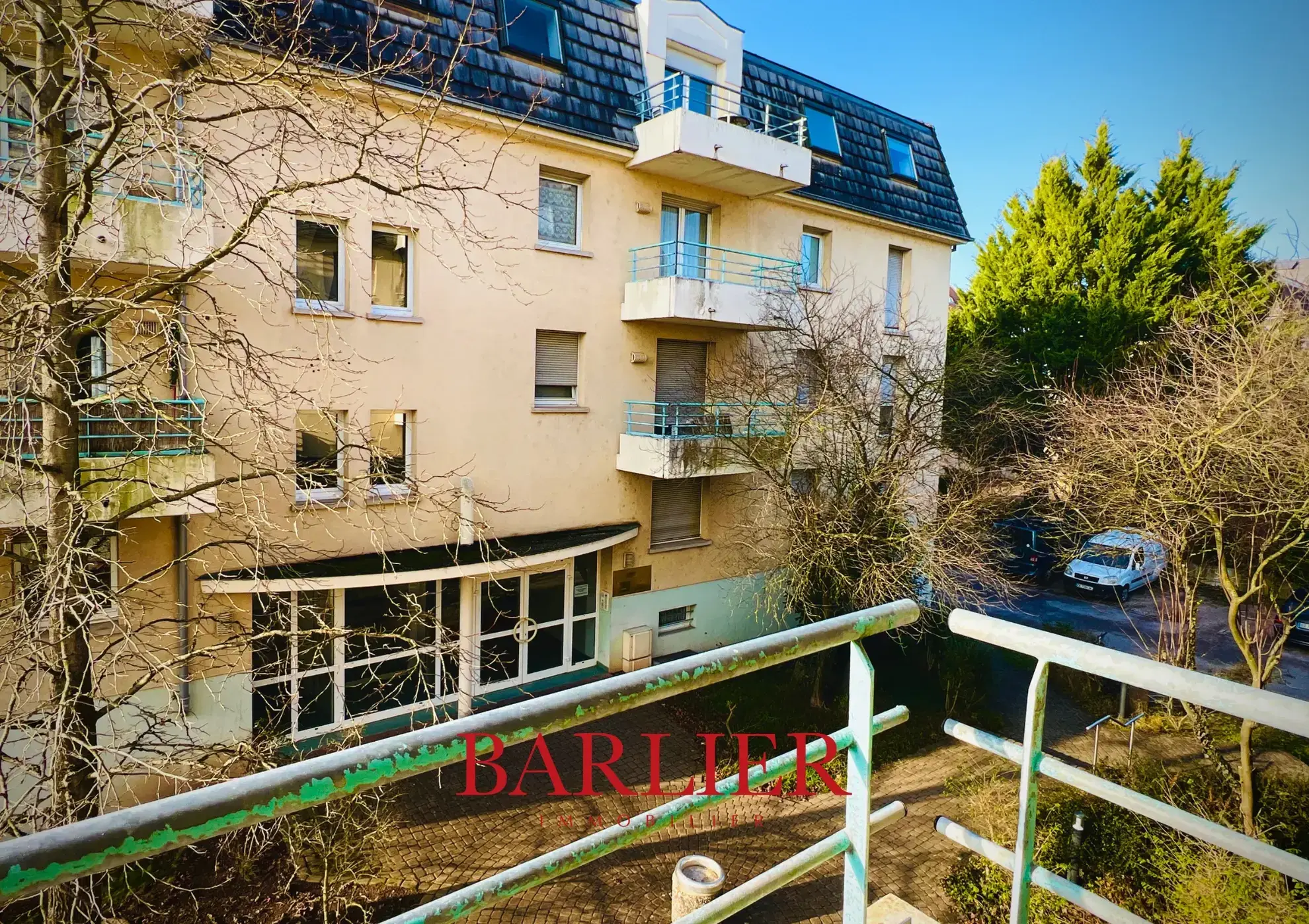 Appartement 4 pièces lumineux à Erstein avec balcons et garage 