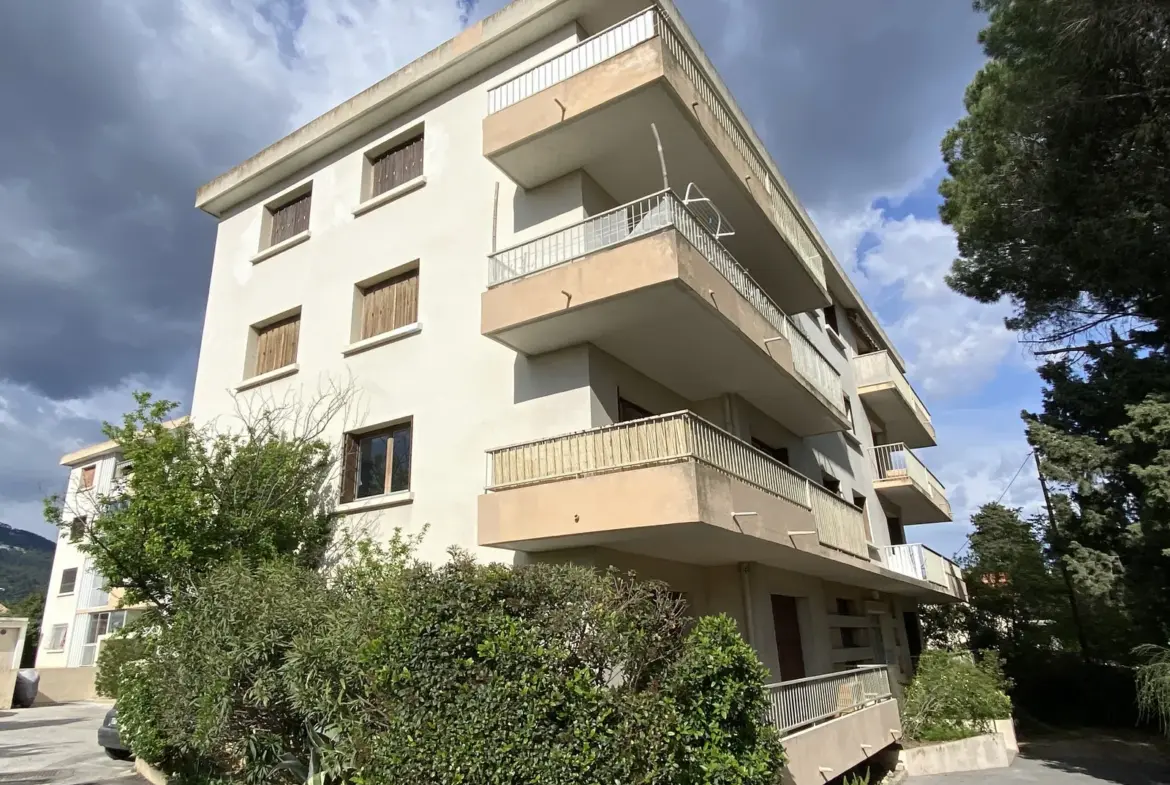 Vente Appartement T3 57m² en Nue-Propriété à Toulon Petit-Bois 