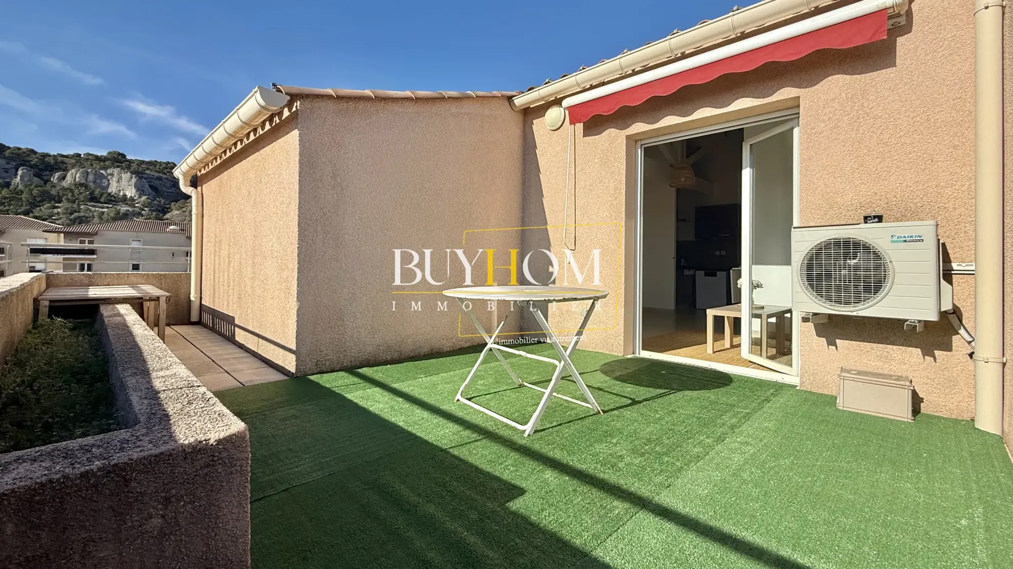 Appartement lumineux de 60 m² à Cavaillon avec terrasse et parking 