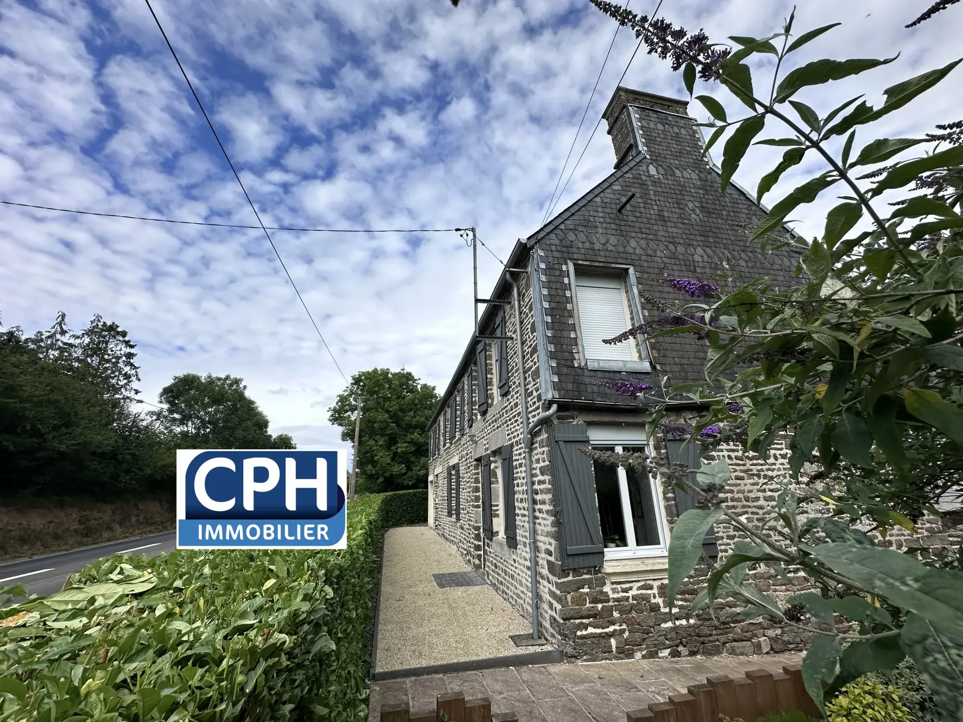 Maison en pierres de 166 m² avec 4 chambres à Souleuvre en bocage 