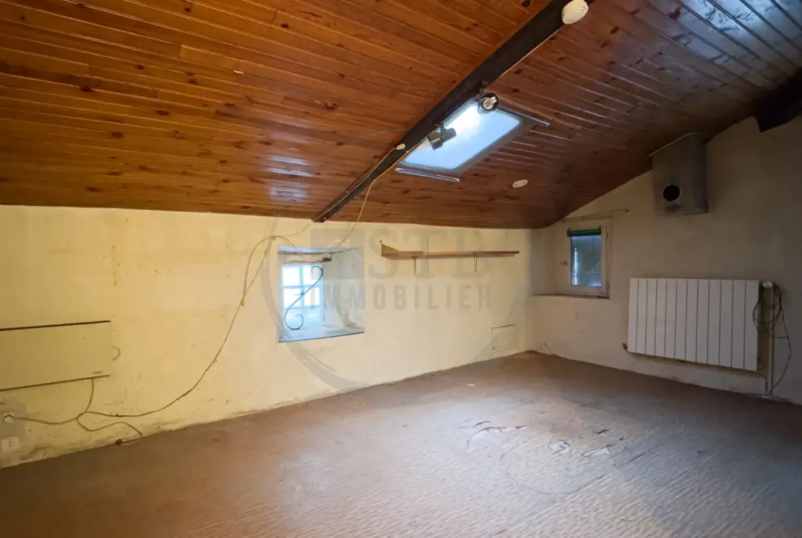 Maison de 85 m² avec terrain à Saint-Fortunat-sur-Eyrieux 