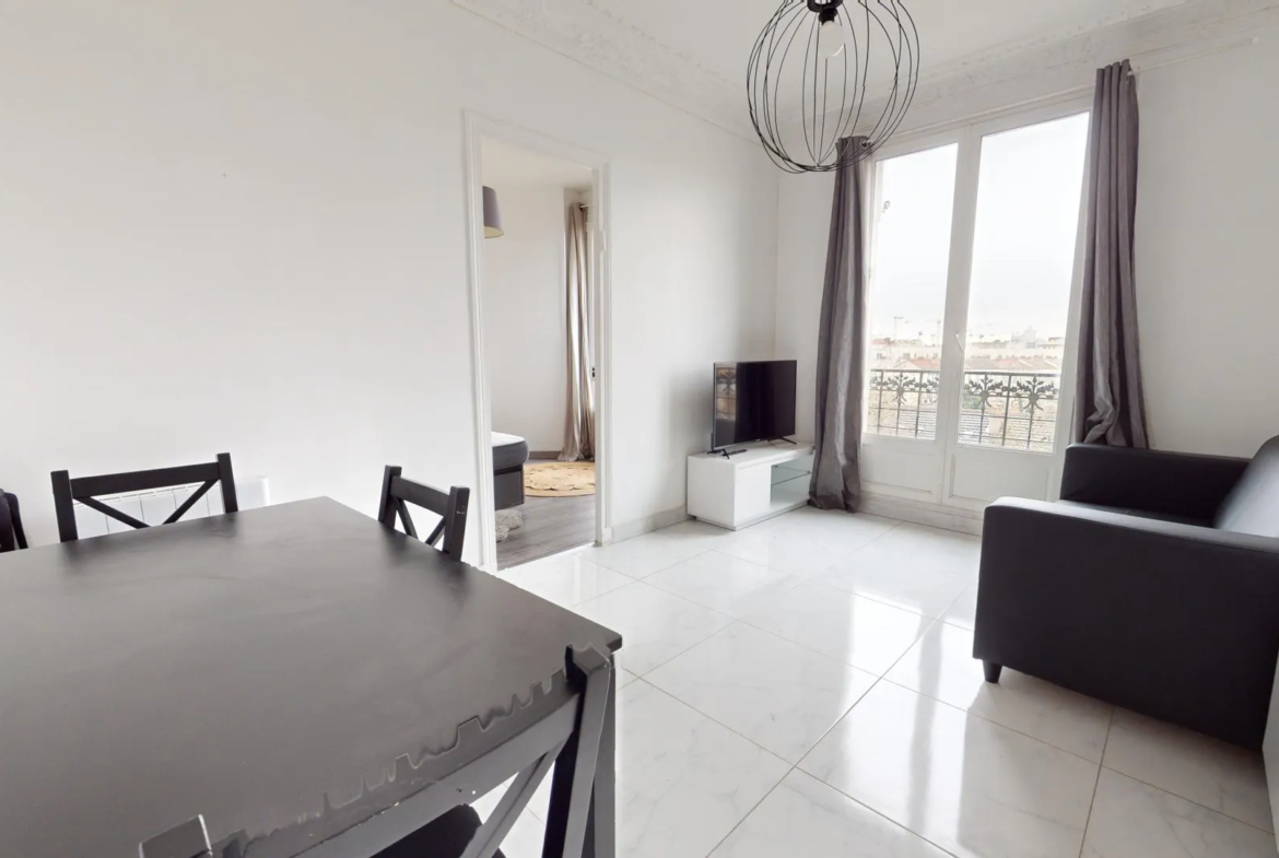 À vendre : Appartement F2 Meublé au Bourget à 400 m du RER B 