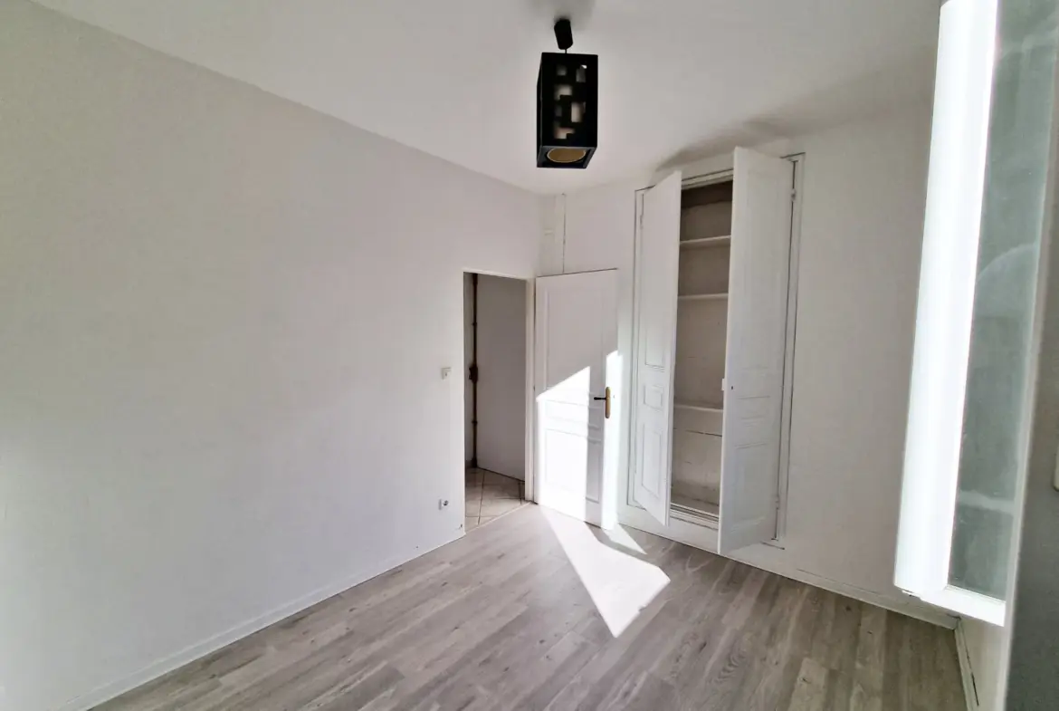 Grand appartement lumineux 3 pièces à vendre à Lantosque 