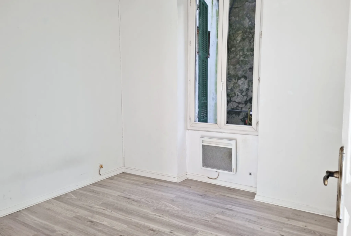 Vente Appartement 3 Pièces Lumineux à Lantosque, Proche Centre Village 