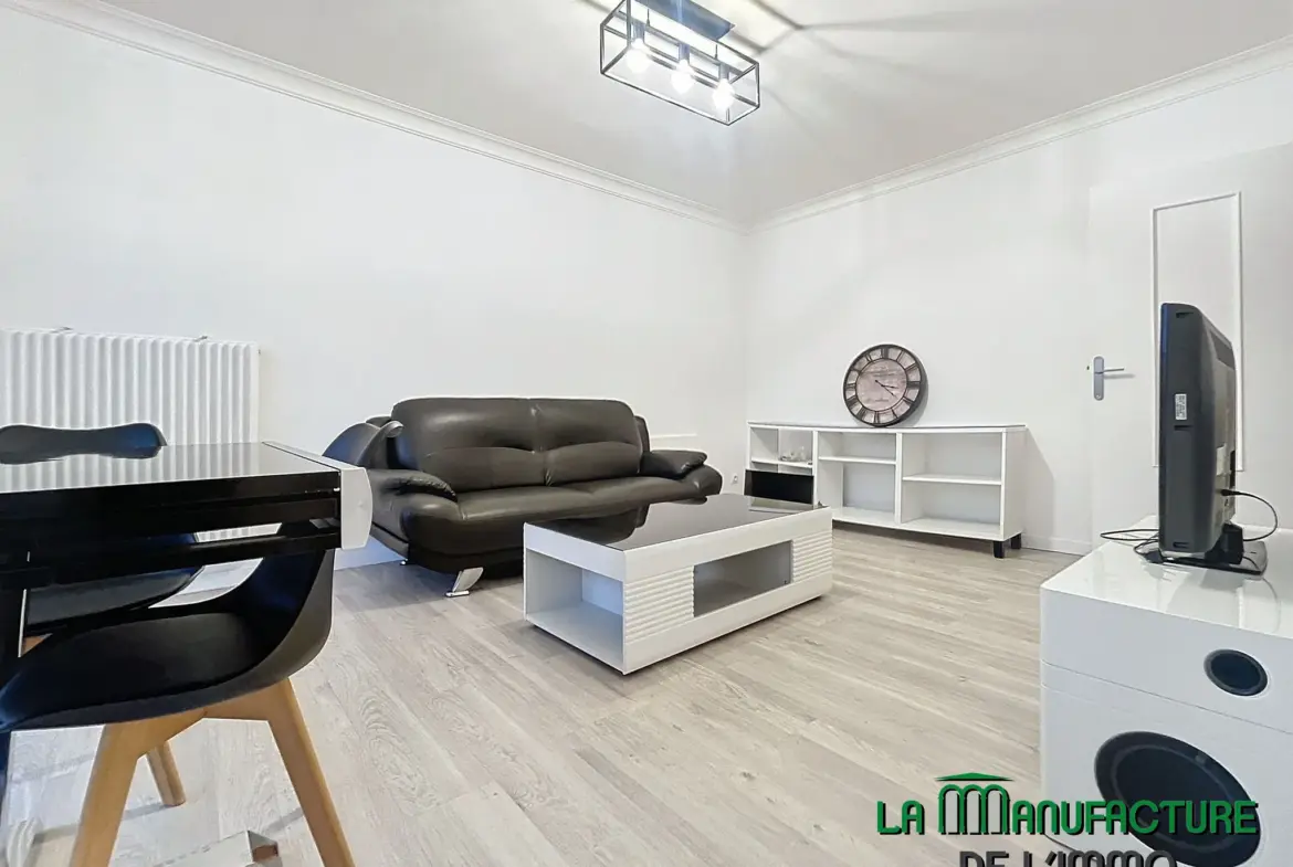 Appartement F2 avec balcon et cave à Saint-Étienne Montplaisir 