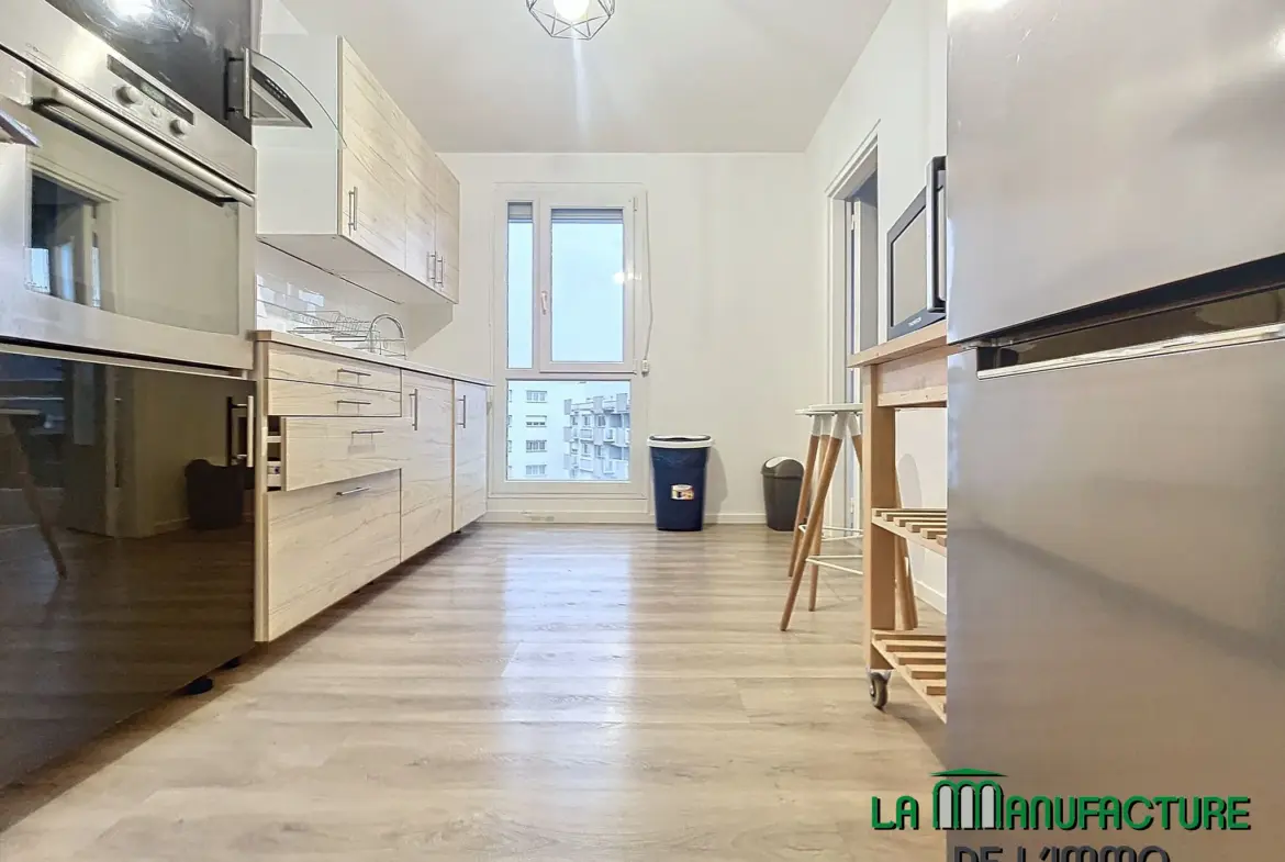 Appartement F2 avec balcon et cave à Saint-Étienne Montplaisir 