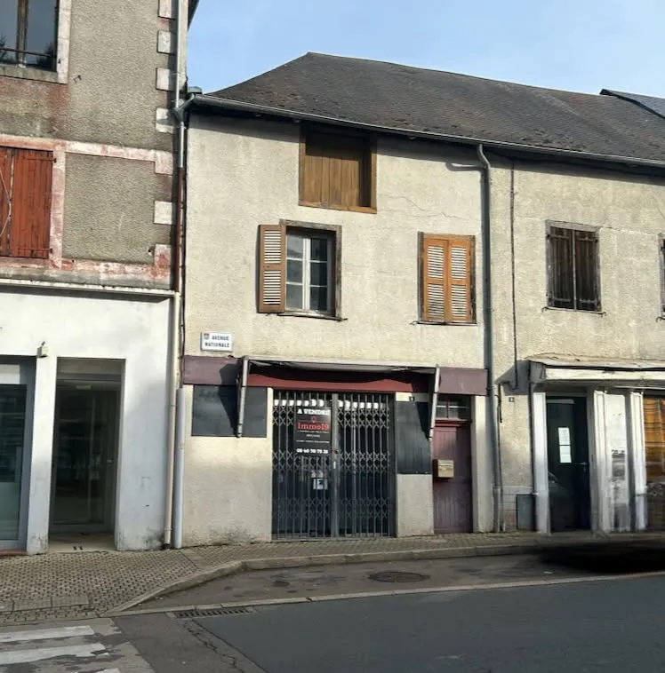 Immeuble à Seilhac - Opportunité à rénover 