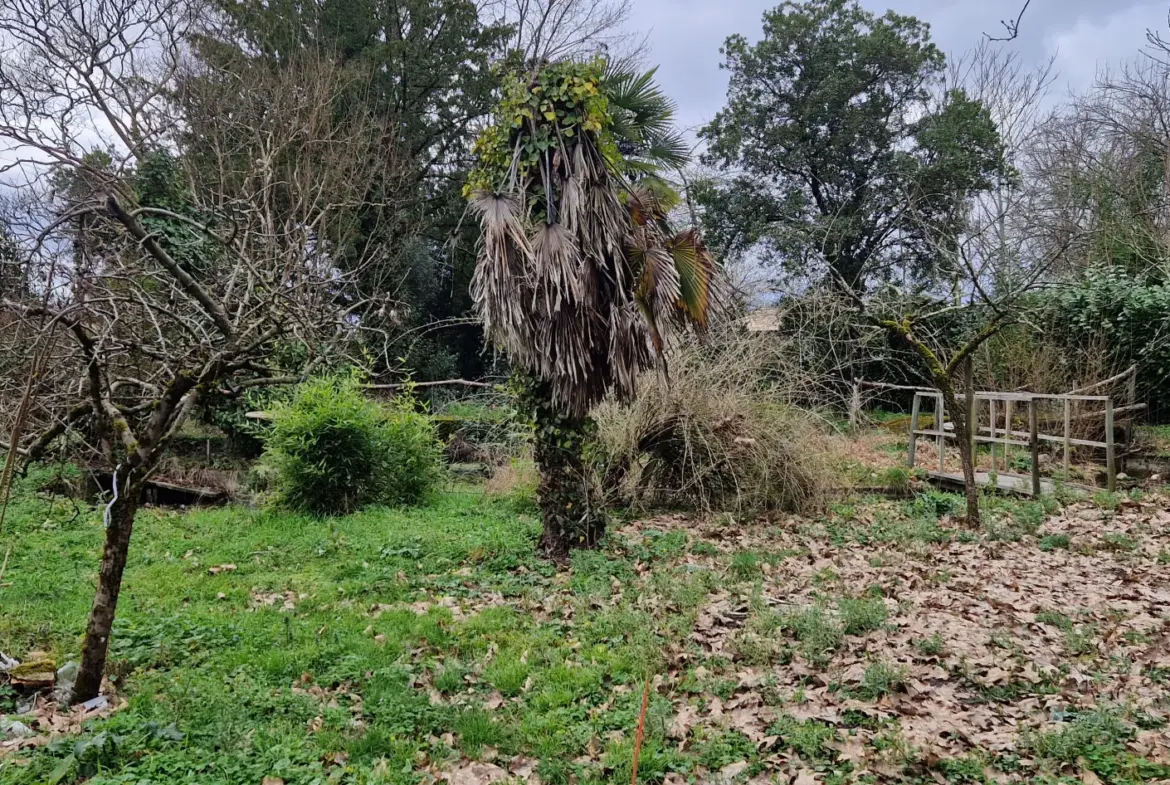 Terrain à bâtir libre de constructeur à Margaux 