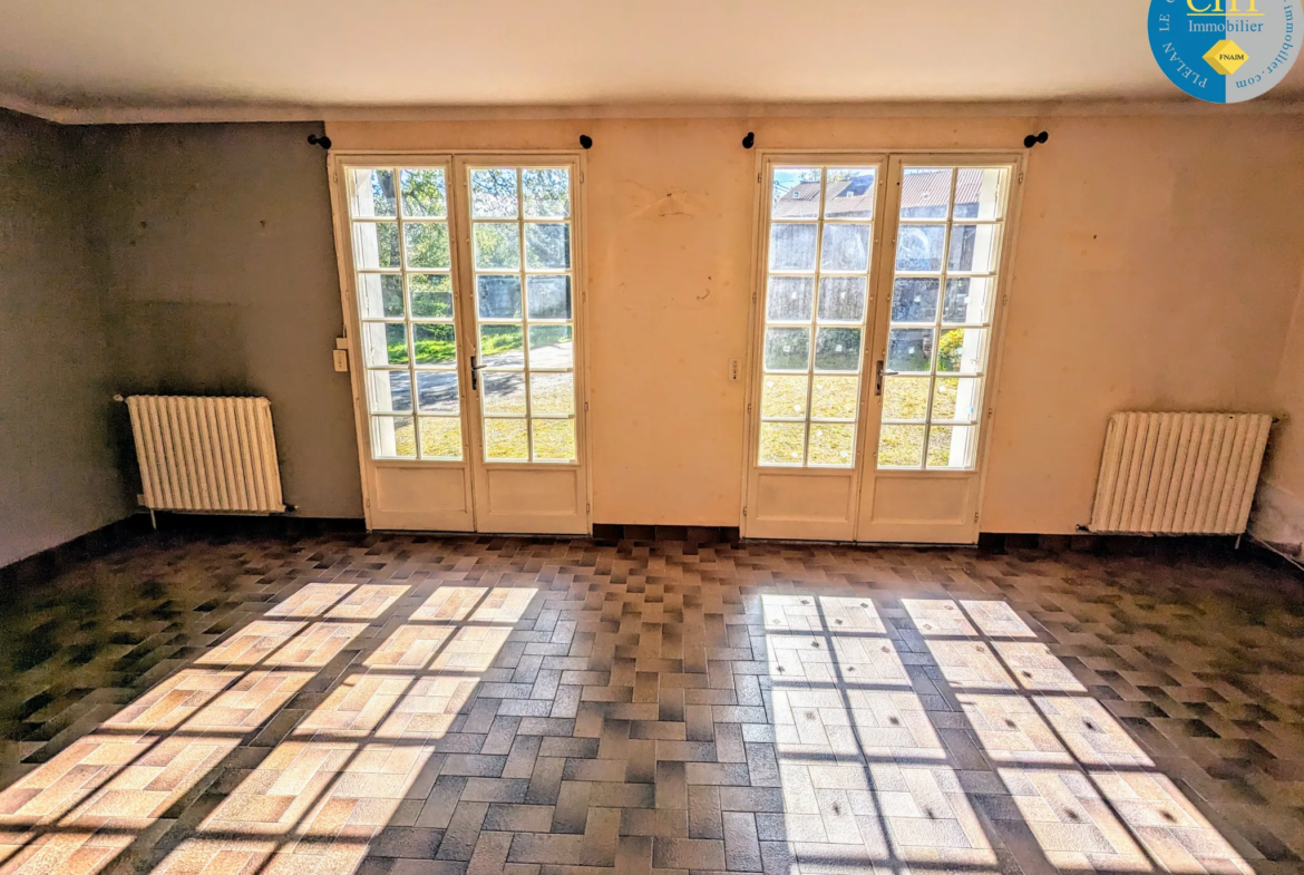 Maison en pierres à vendre à Guer (56) avec 3 chambres 