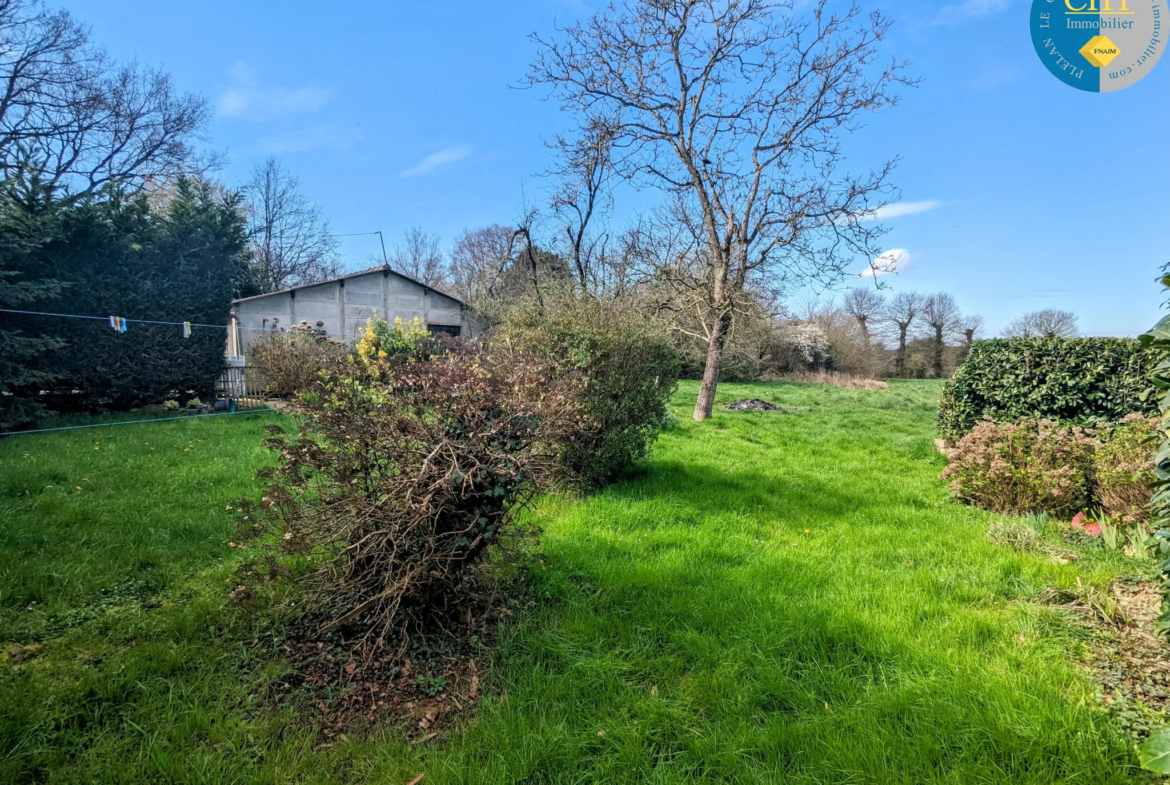 Maison en pierres à vendre à Guer (56) avec 3 chambres 