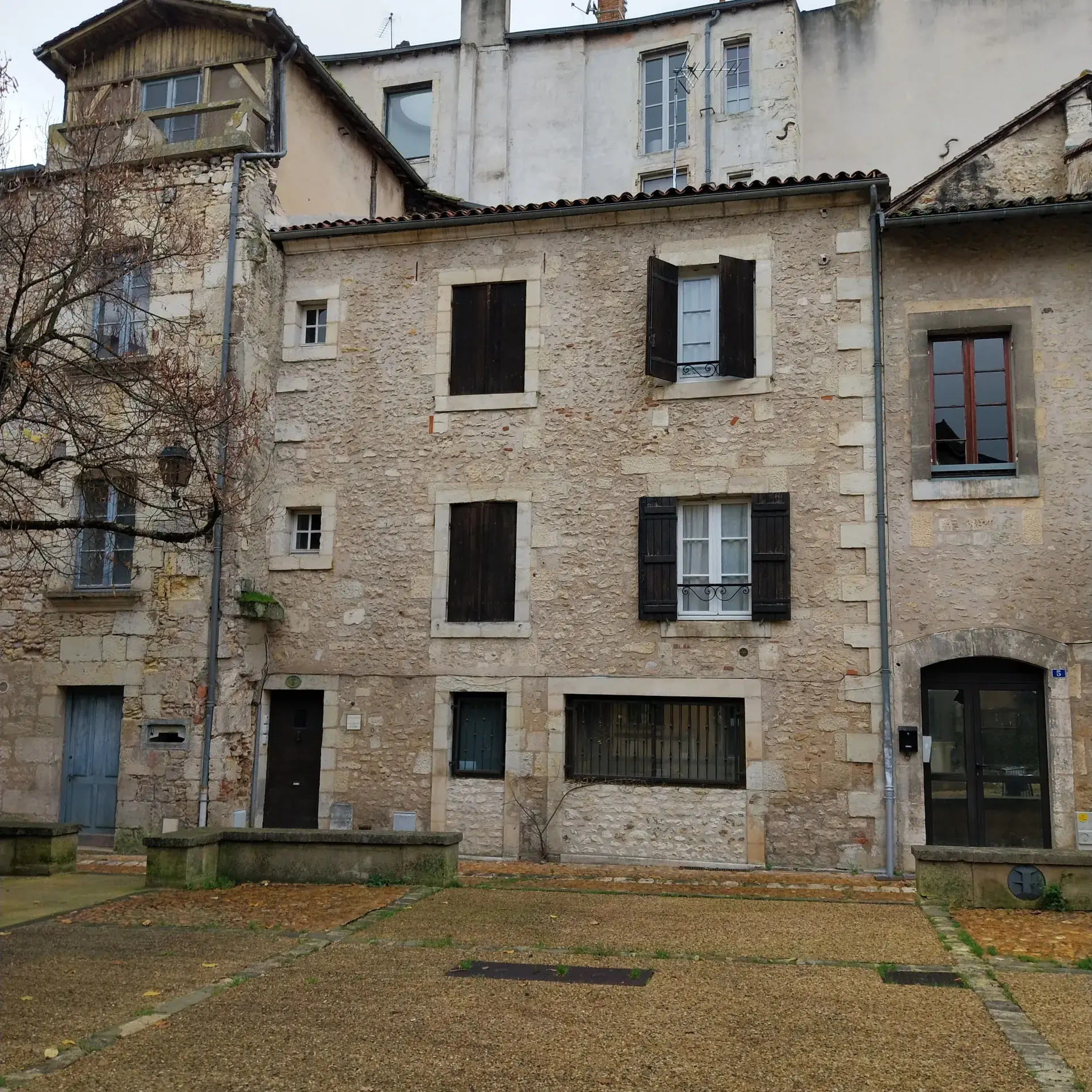 Immeuble de location saisonnière à Périgueux 