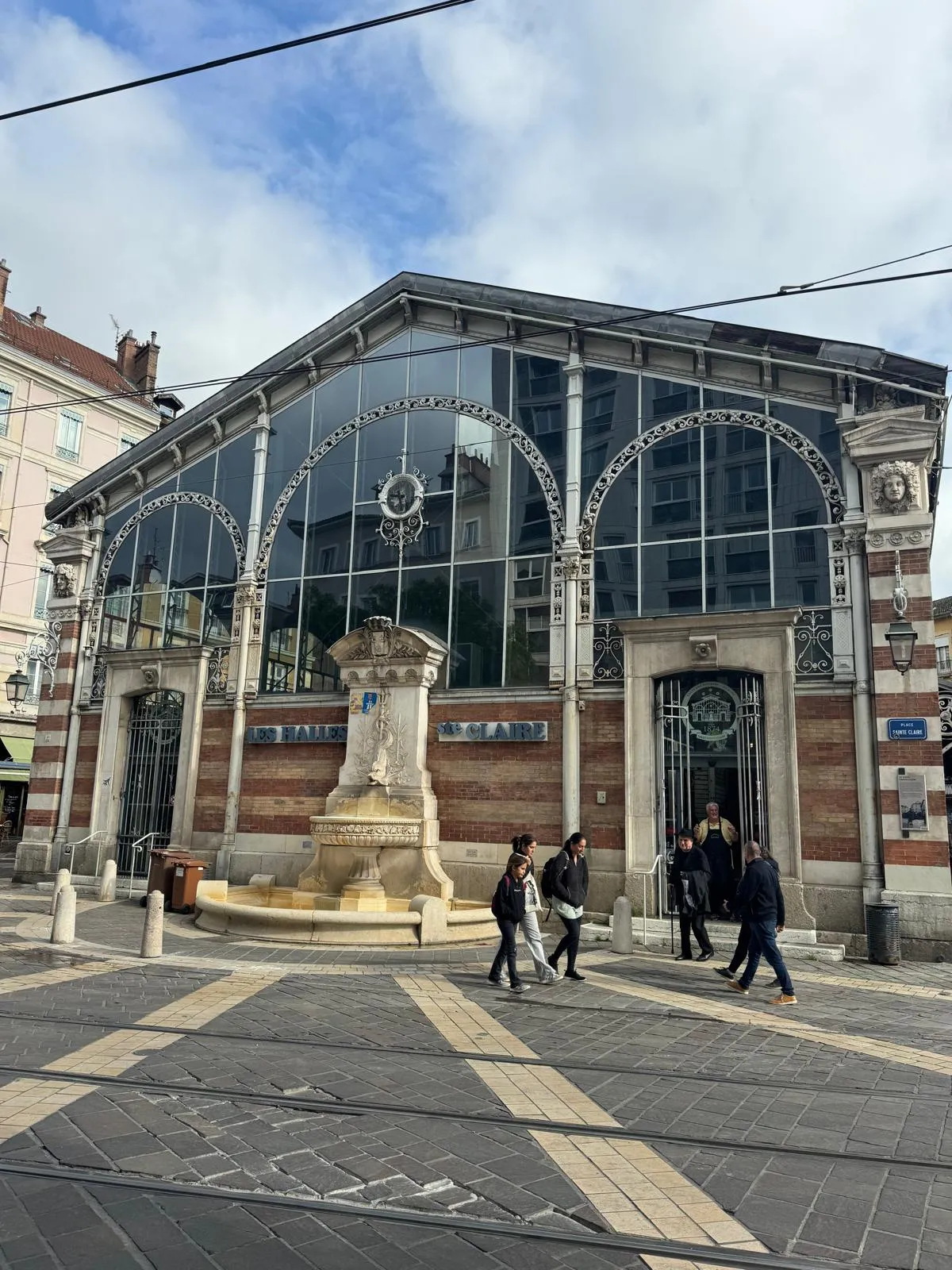 T2 rénové à Grenoble - Centre historique 