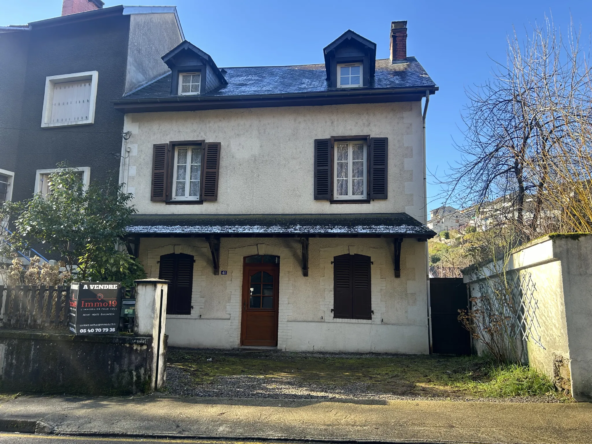 Maison mitoyenne à vendre à Tulle - 5 chambres, jardin